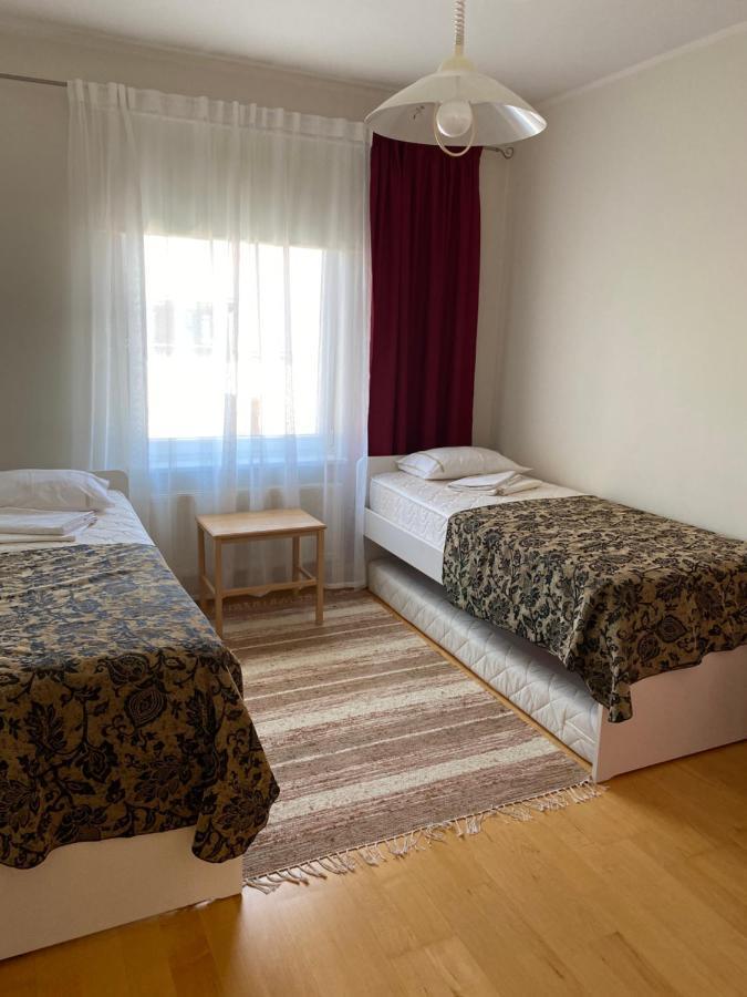 Kuressaare Tallinn Street Apartments Exterior foto